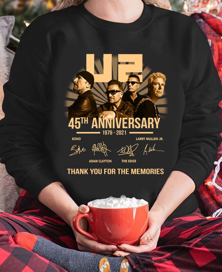 U2 Rock band 45th anniversary 1976-2021 signatures thank you for the memories t-shirt sweatshirt