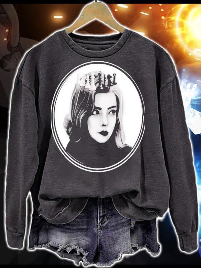 Beth Harmon The Queen's Gambit With Crown T-Shirt t-shirt sweatshirt