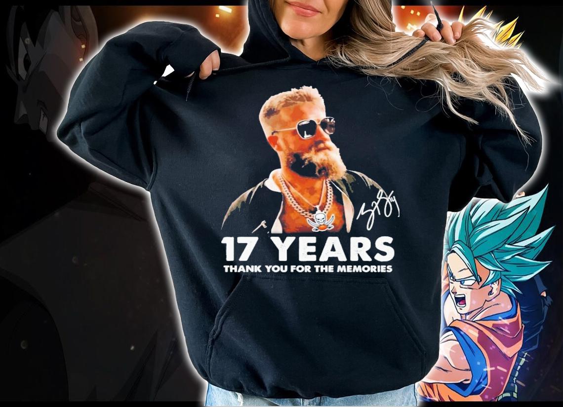 Ryan Fitzpatrick 17 Years Signatures Thank You For The Memories T-Shirt t-shirt hoodie