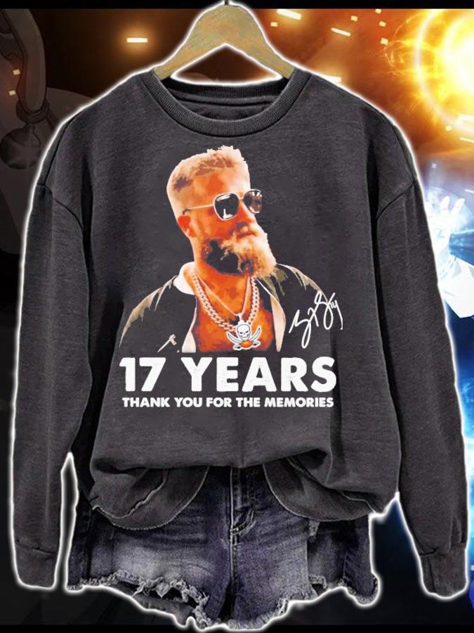 Ryan Fitzpatrick 17 Years Signatures Thank You For The Memories T-Shirt t-shirt sweatshirt