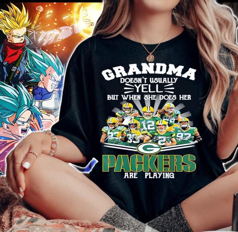 Grandma Doesn't Uasually Yell But When She Does Her Green Bay Packers Are Playing Signatures Shirt t-shirt woman shirt