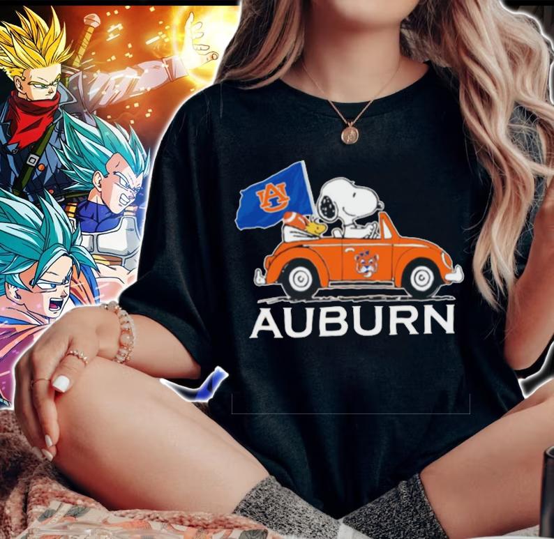 Snoopy And Woodstock Driving Car Auburn Tigers Flag t-shirt woman shirt