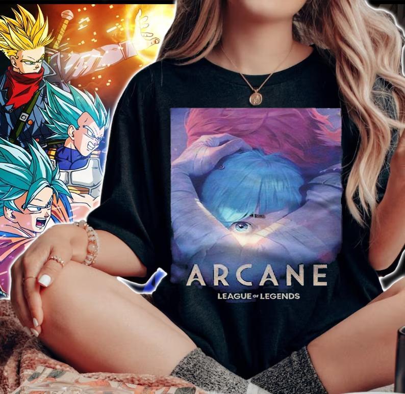Vi hug Jinx Arcane League of Legends poster T-shirt woman shirt