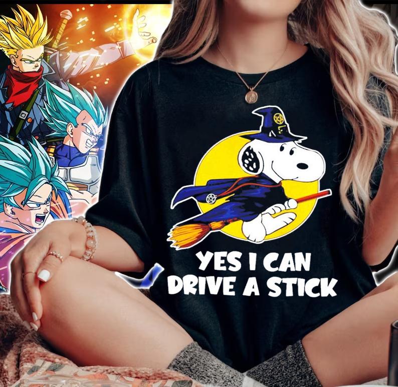 Yes I can Drive a stick Snoopy Witch Halloween t-shirt woman shirt